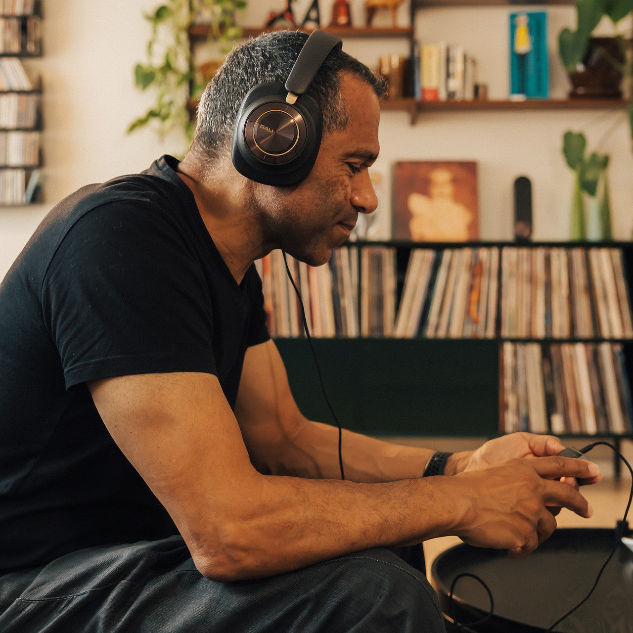 Dali IO-12 Wireless Noise Cancelling Hi-Fi Headphones