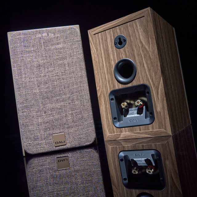 Dali Sonik 1 Compact Bookshelf Speakers (Pair)