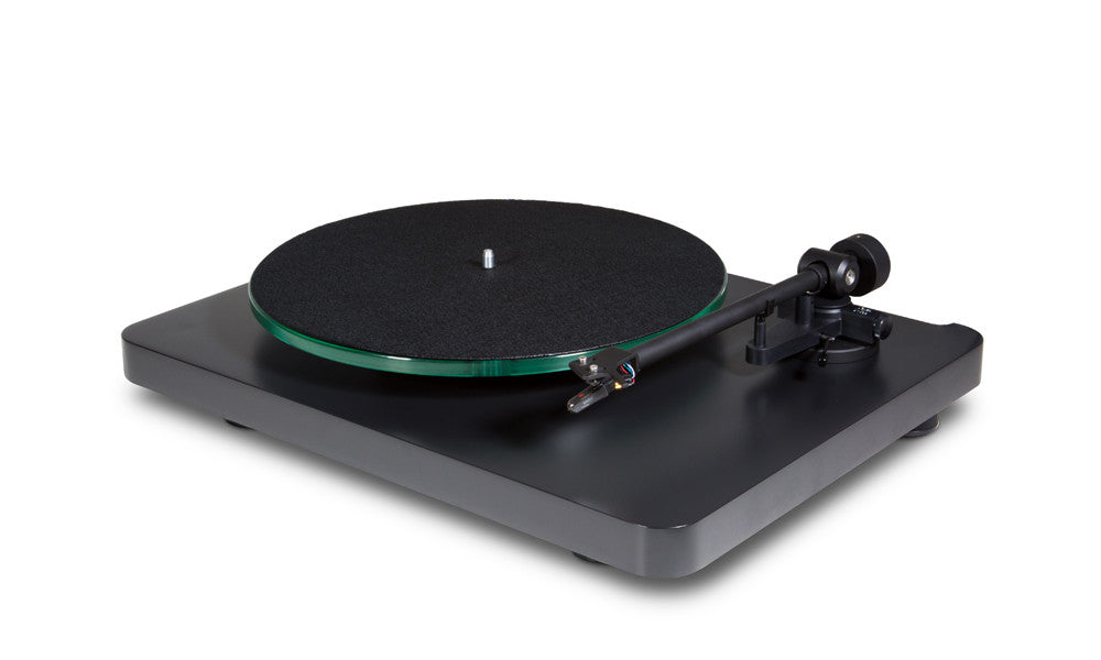 NAD C558 Turntable with OM10 Cartridge