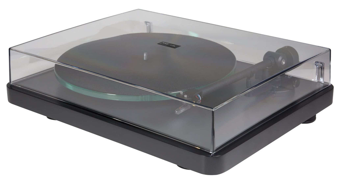 NAD C558 Turntable with OM10 Cartridge